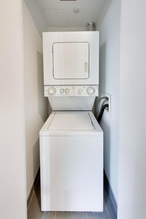 Photo 14 at 626 - 560 King Street W, Waterfront Communities C1, Toronto