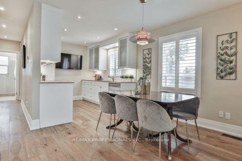 Photo 6 at 17 Loney Avenue, CFB, Toronto