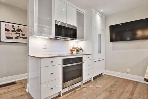 Photo 8 at 17 Loney Avenue, CFB, Toronto