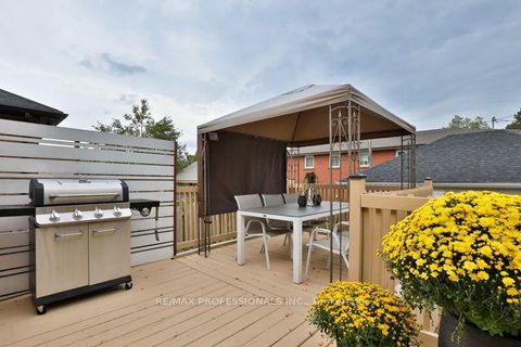 Photo 23 at 17 Loney Avenue, CFB, Toronto