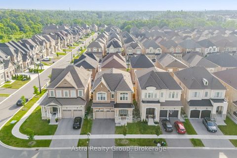 Photo 1 at 152 Stormont Trail, Vellore Village, Vaughan
