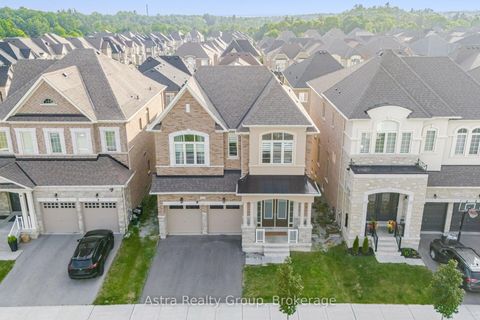 Photo 3 at 152 Stormont Trail, Vellore Village, Vaughan