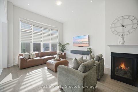 Photo 14 at 152 Stormont Trail, Vellore Village, Vaughan