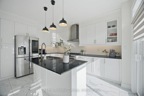Photo 19 at 152 Stormont Trail, Vellore Village, Vaughan