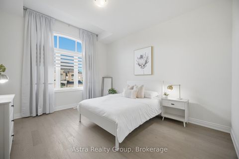Photo 23 at 152 Stormont Trail, Vellore Village, Vaughan