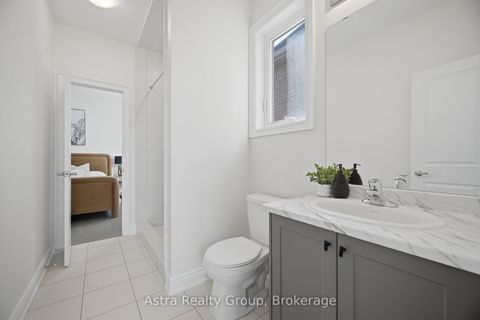 Photo 31 at 152 Stormont Trail, Vellore Village, Vaughan