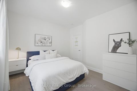 Photo 32 at 152 Stormont Trail, Vellore Village, Vaughan