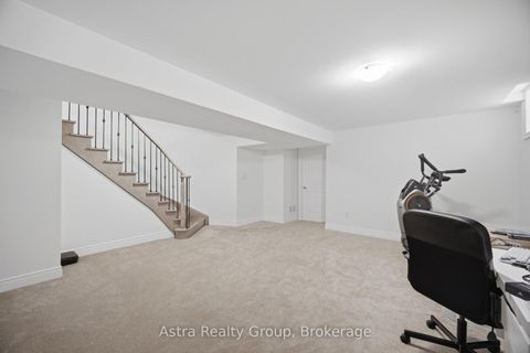 Photo 35 at 152 Stormont Trail, Vellore Village, Vaughan