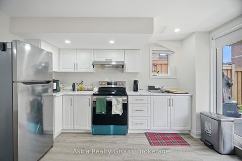 Photo 37 at 152 Stormont Trail, Vellore Village, Vaughan
