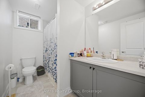 Photo 42 at 152 Stormont Trail, Vellore Village, Vaughan