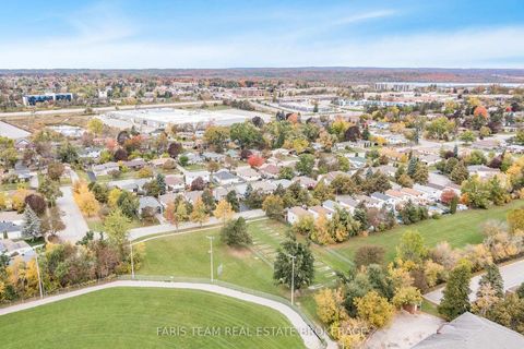 Photo 32 at 24 Laurie Crescent, Wellington, Barrie