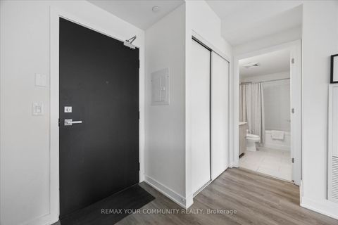 Photo 2 at 404 - 430 Roncesvalles Avenue, Roncesvalles, Toronto