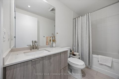 Photo 13 at 404 - 430 Roncesvalles Avenue, Roncesvalles, Toronto