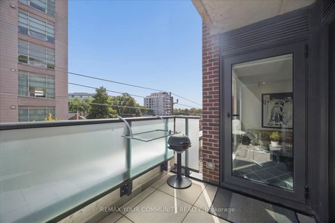 Photo 16 at 404 - 430 Roncesvalles Avenue, Roncesvalles, Toronto