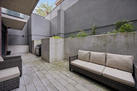 Photo 23 at 404 - 430 Roncesvalles Avenue, Roncesvalles, Toronto