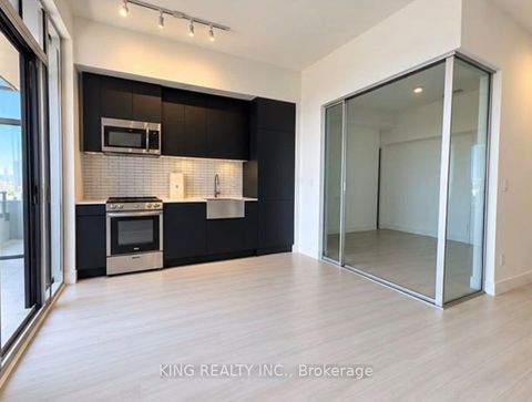 Photo 6 at 525 - 270 Dufferin Street S, South Parkdale, Toronto