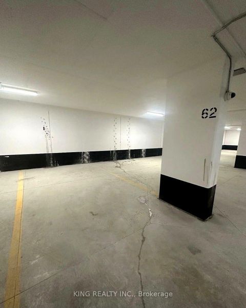 Photo 16 at 525 - 270 Dufferin Street S, South Parkdale, Toronto