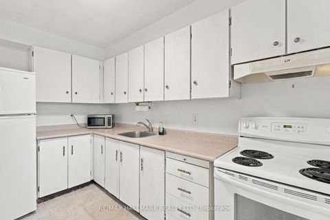 Photo 5 at 1419 - 1 Massey Square, Crescent Town, Toronto