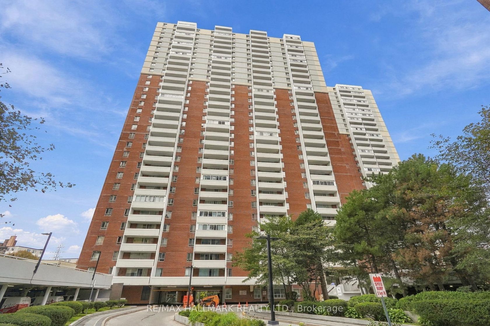 1419 - 1 Massey Square, Crescent Town, Toronto 