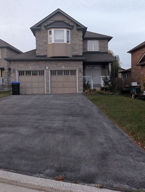 Photo 1 at 2166 Taggart Court, Alcona, Innisfil