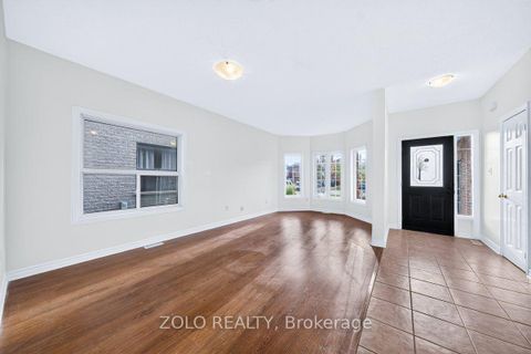 Photo 7 at 16 Esther Drive, Painswick South, Barrie