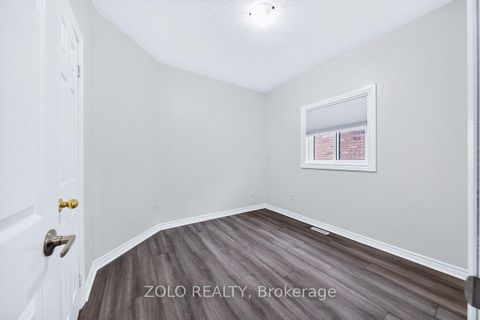 Photo 11 at 16 Esther Drive, Painswick South, Barrie