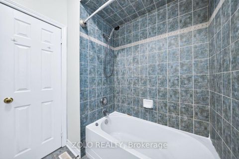 Photo 14 at 16 Esther Drive, Painswick South, Barrie