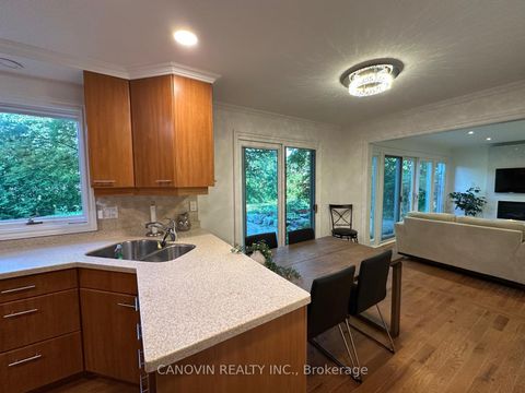 Photo 7 at 183 St. Anthony's Court, Mill Pond, Richmond Hill