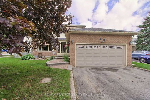 Photo 0 at 55 Redcastle Crescent, Keswick South, Georgina