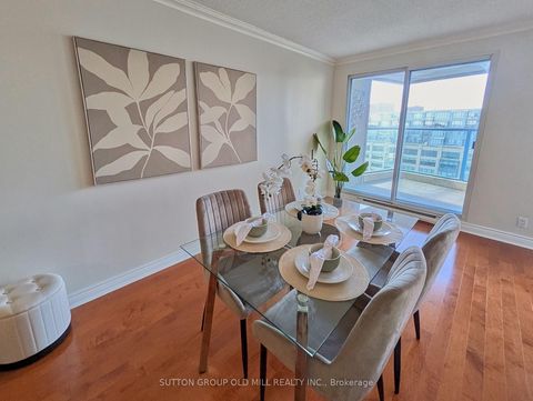 Photo 3 at 1512 - 99 Harbour Square, Waterfront Communities C1, Toronto