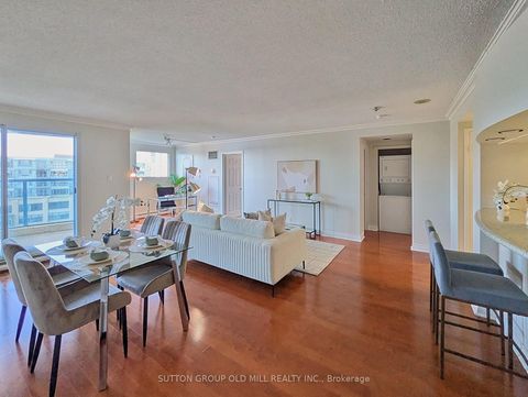 Photo 4 at 1512 - 99 Harbour Square, Waterfront Communities C1, Toronto