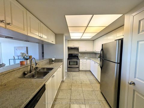 Photo 6 at 1512 - 99 Harbour Square, Waterfront Communities C1, Toronto