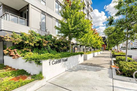 Photo 2 at 308 - 1 Cardiff Road, Mount Pleasant East, Toronto