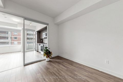 Photo 30 at 308 - 1 Cardiff Road, Mount Pleasant East, Toronto