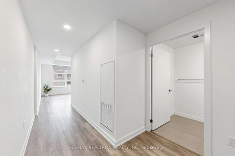 Photo 37 at 308 - 1 Cardiff Road, Mount Pleasant East, Toronto