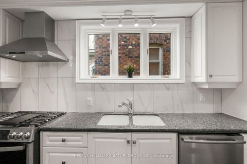 Photo 8 at 430 Roselawn Avenue, Lawrence Park South, Toronto