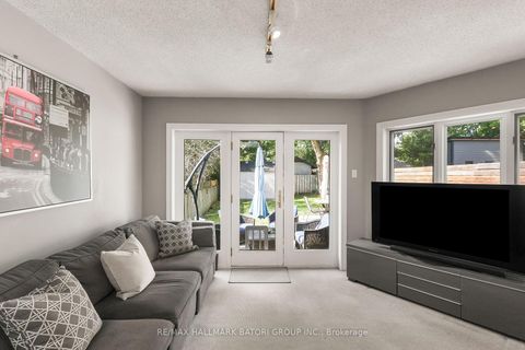 Photo 14 at 430 Roselawn Avenue, Lawrence Park South, Toronto