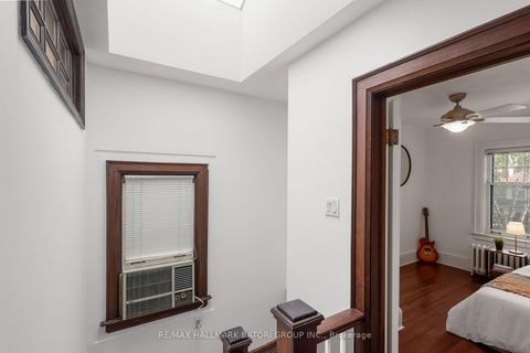 Photo 16 at 430 Roselawn Avenue, Lawrence Park South, Toronto