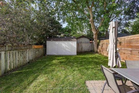 Photo 33 at 430 Roselawn Avenue, Lawrence Park South, Toronto