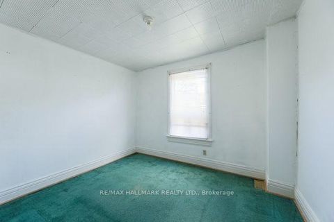 Photo 10 at 776 Gerrard Street E, South Riverdale, Toronto
