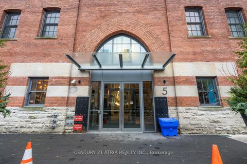 Photo 1 at 207 - 5 St Joseph Street, Bay Street Corridor, Toronto