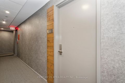 Photo 3 at 207 - 5 St Joseph Street, Bay Street Corridor, Toronto