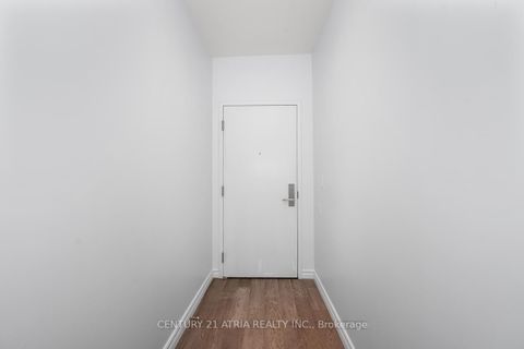 Photo 5 at 207 - 5 St Joseph Street, Bay Street Corridor, Toronto