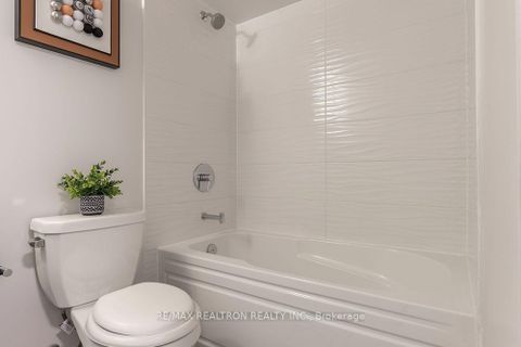 Photo 12 at 322 - 20 Meadowglen Place, Woburn, Toronto