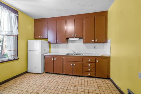 Photo 7 at 291 St Helen's Avenue, Dufferin Grove, Toronto