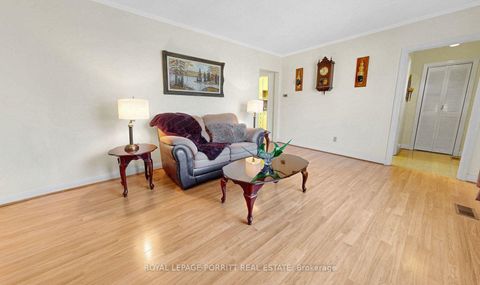 Photo 4 at 9 Putney Road, Alderwood, Toronto