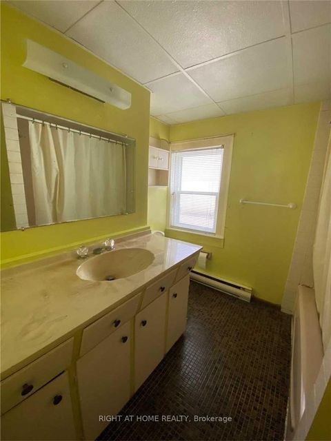 Photo 6 at 7870 Yonge Street, Stroud, Innisfil