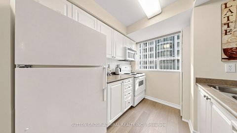 Photo 15 at 701 - 30 Hayden Street, Yonge Corridor, Toronto