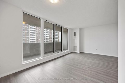 Photo 5 at 911 - 100 Prudential Drive, Dorset Park, Toronto