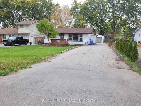 Photo 0 at 172 Silas Boulevard, Keswick North, Georgina